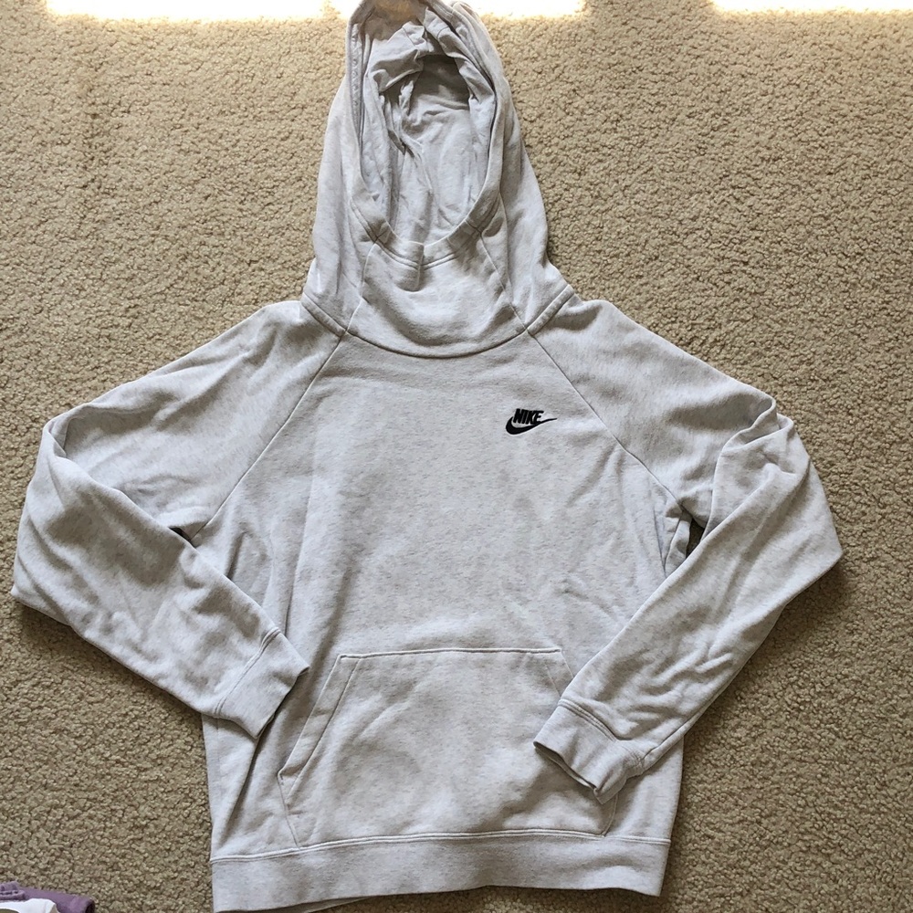 Light grey Nike Hooded Sweatshirt with fleece lining- Nike design